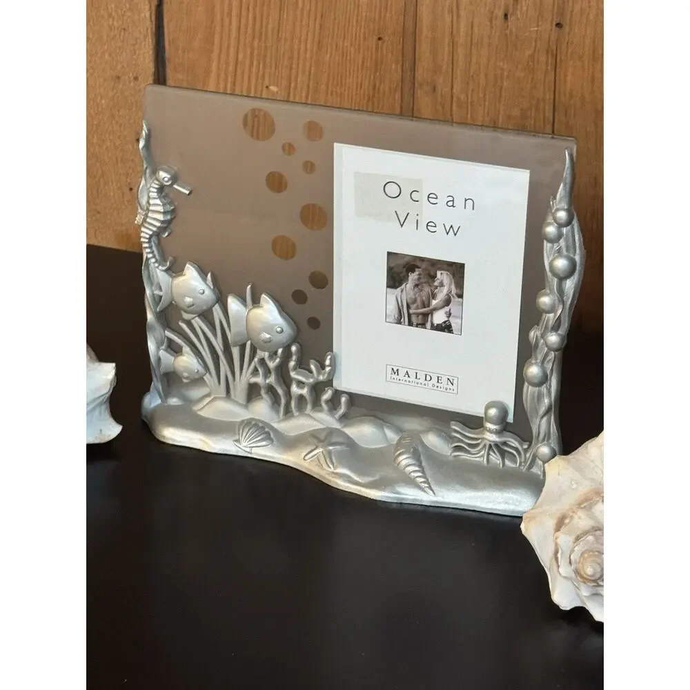 3D Ocean Beach Shells Glass Photo Frame 3.5”x5” Coastal Nautical Decor